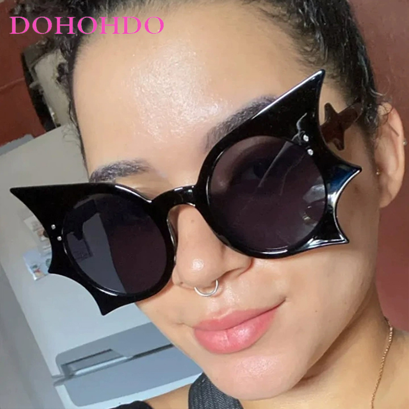 Men Fashion Photography - Trendy Oversized Butterfly Frame Women Sunglasses