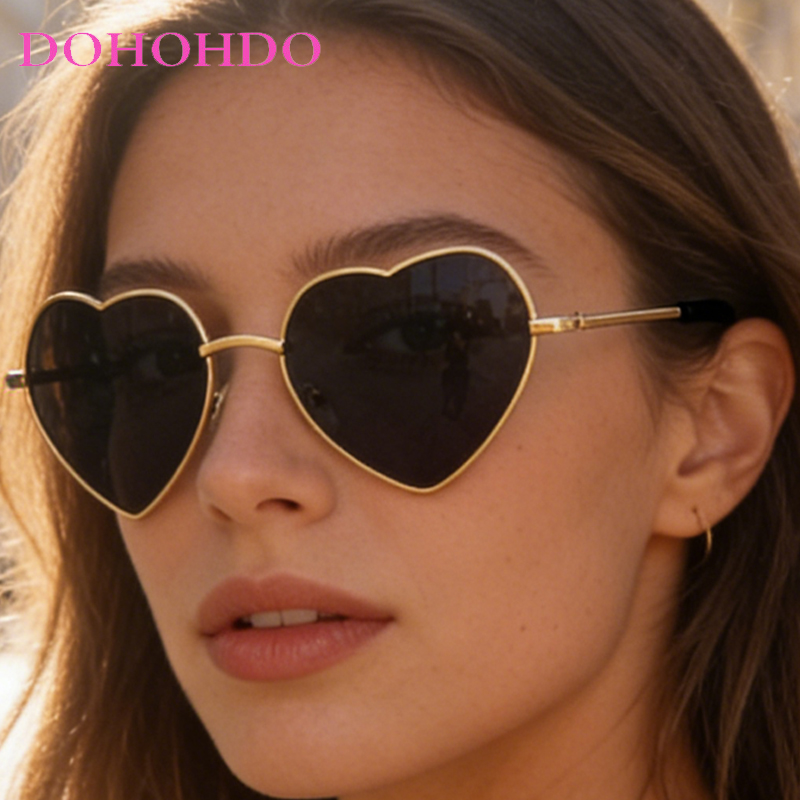 Men Fashion Photography - Trendy Metal Heart-shaped Y2K Sunglasses Women