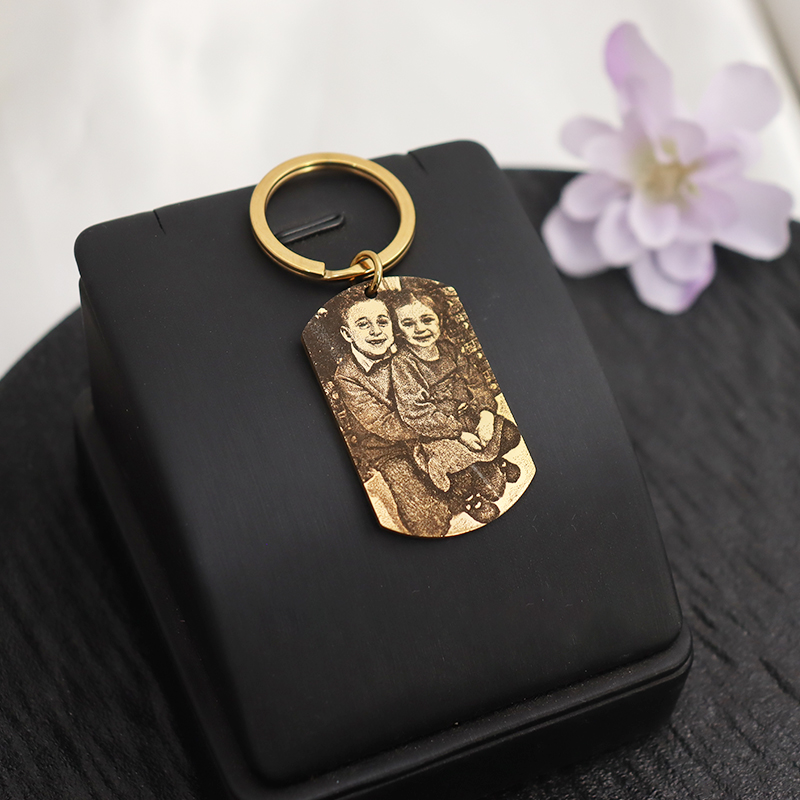 Custom Engrave Photo Keychain  - Yellow Men'S Fashion 评论和价格