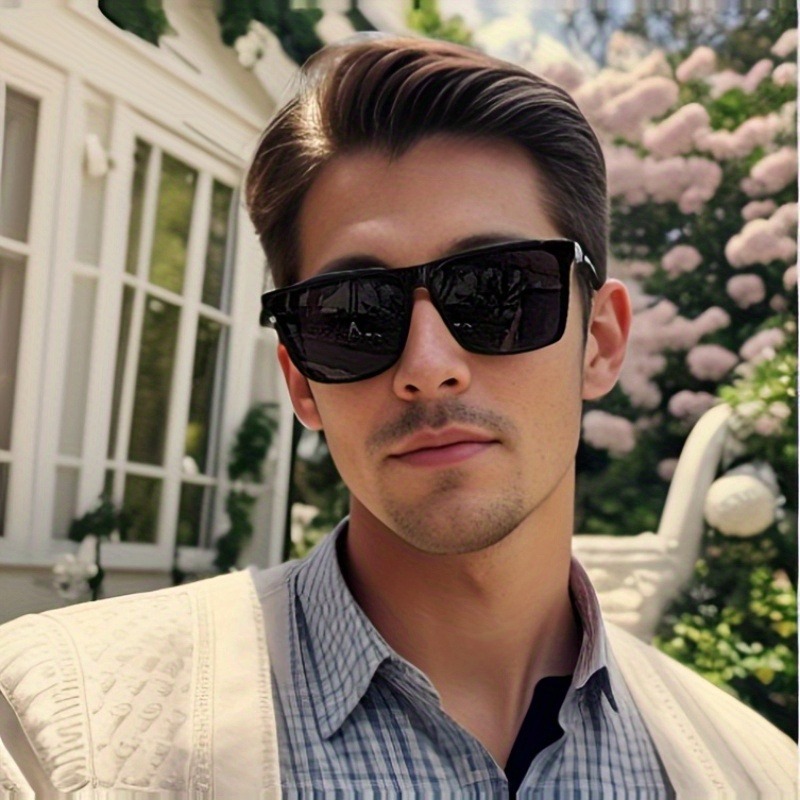 Handsome and Fashionable Glass - Men Fashion Photography 评论和价格