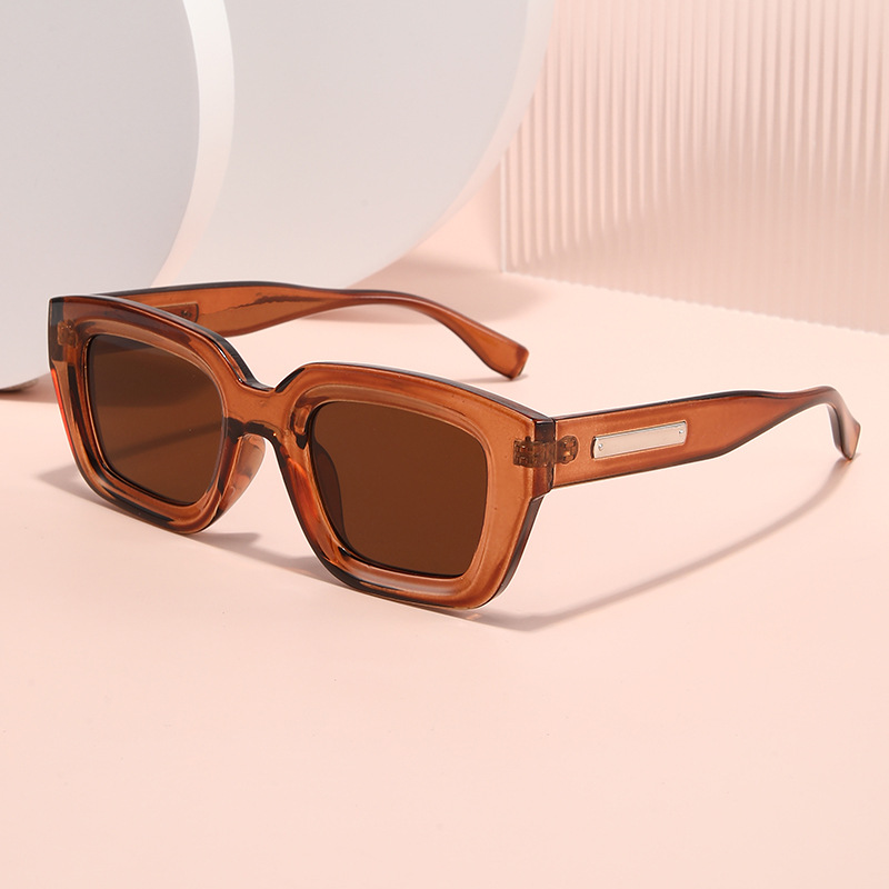 New Retro Square Men And Women - Men Fashion Photography 评论和价格
