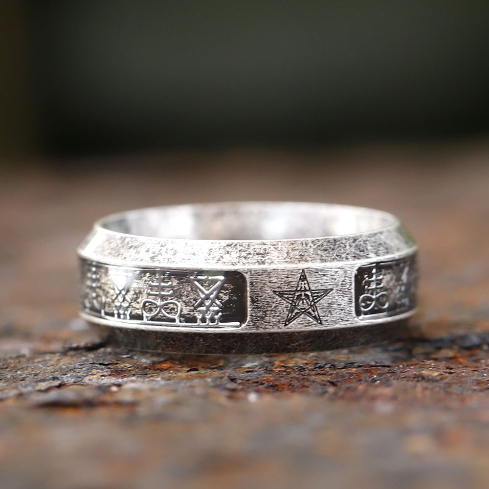 2024 New Vintage Ring Lucifer  - Men'S Fashion Guide 评论和价格